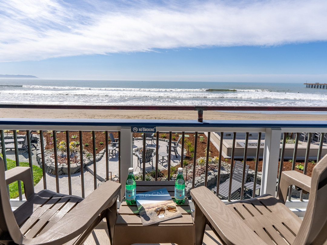 Cayucos Shoreline Inn...on The Beach主图