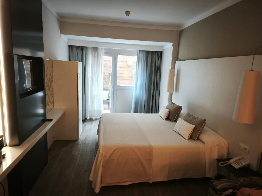 Hotel Canyelles Platja主图