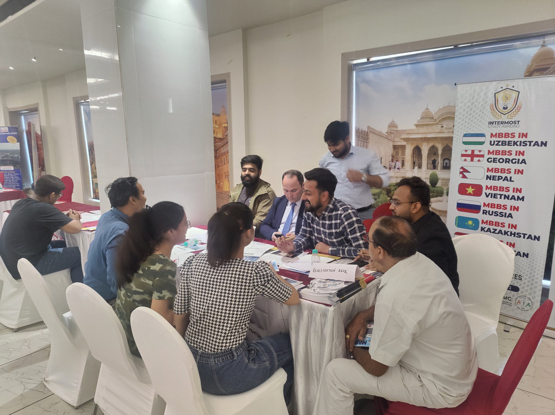 Bhawna Clarks Inn主图