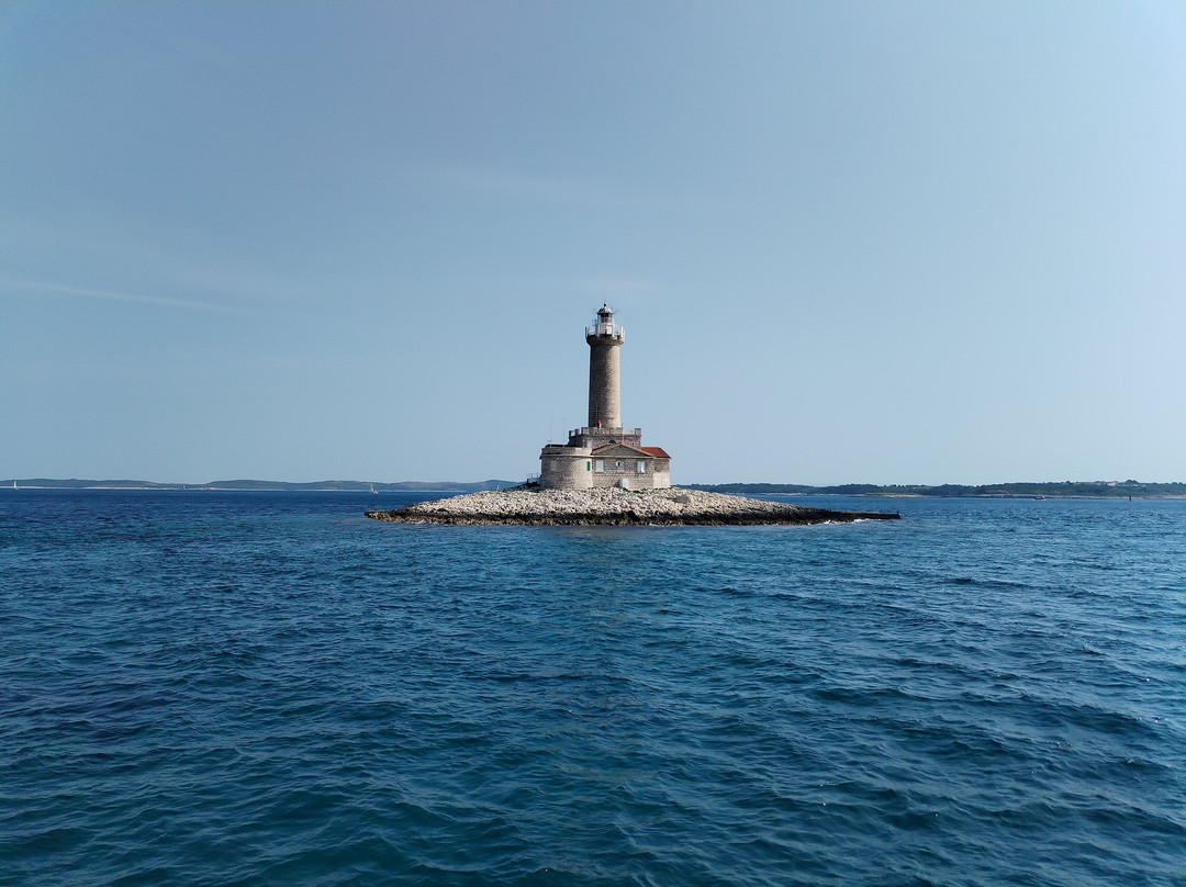 Tajana & Zlatni Rat Excursions-梅杜林必去景点