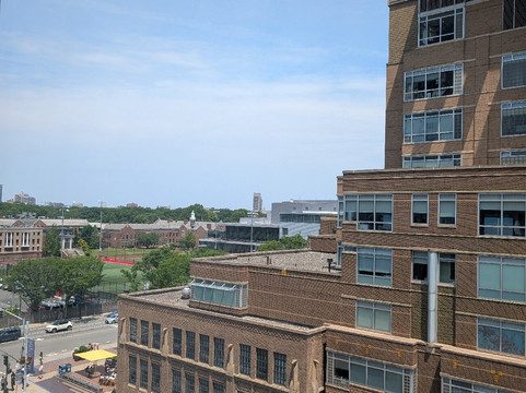 朗伍德疗养酒店