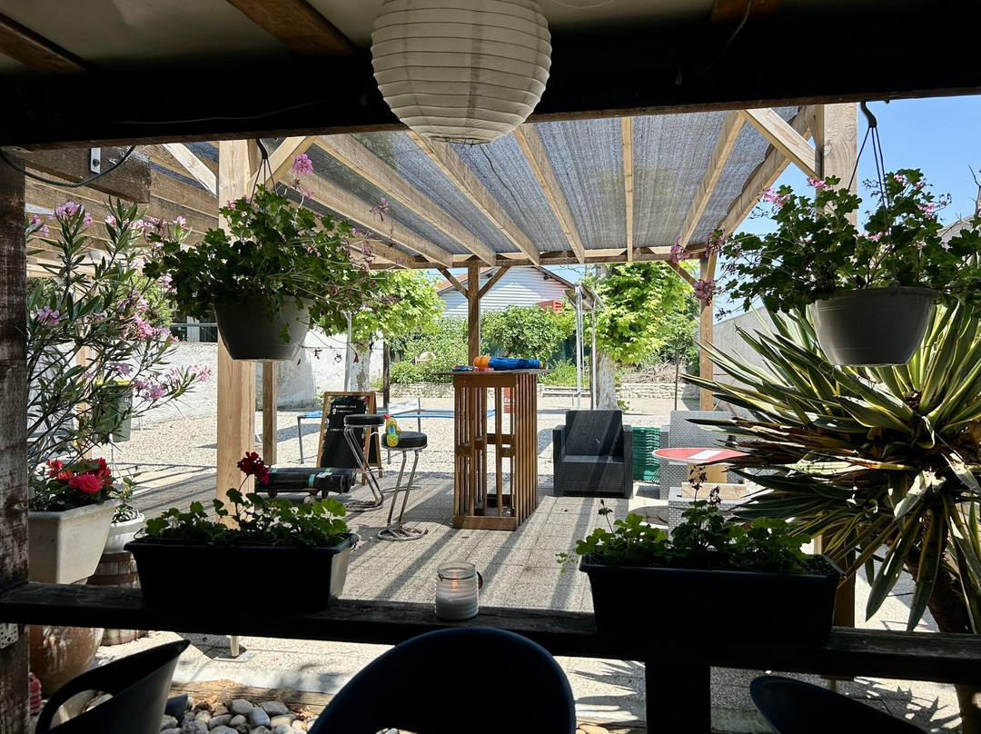 Cafe des Arts
