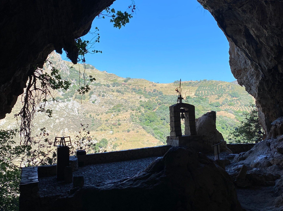 Agia Sofia Cave-Topolia必去景点