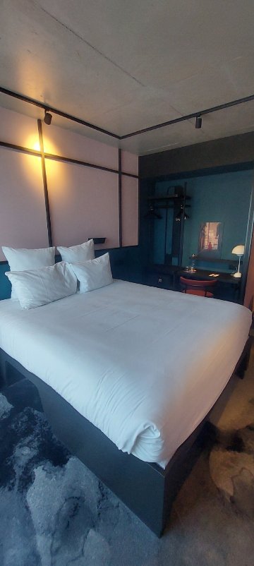 雅高TRIBE里昂红十字山酒店-官方