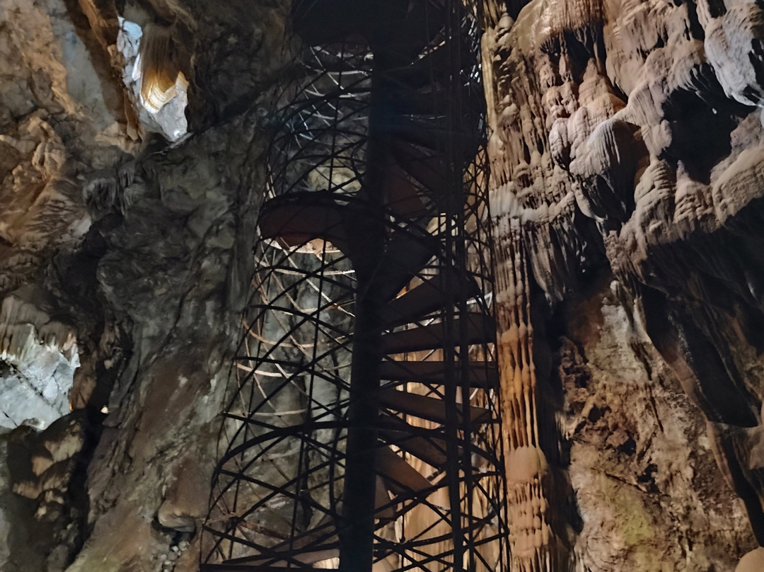 Moaning Caverns-Vallecito必去景点