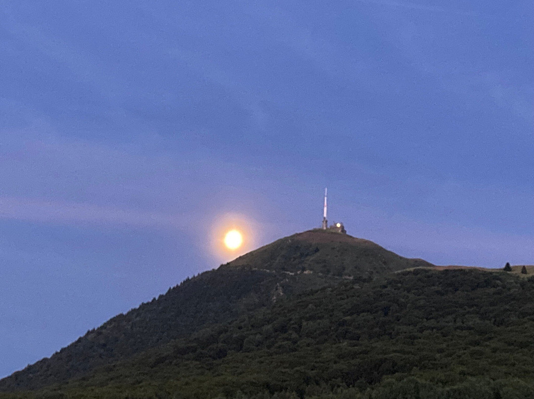 Auvergne Montgolfieres-Chambon-sur-Lac必去景点
