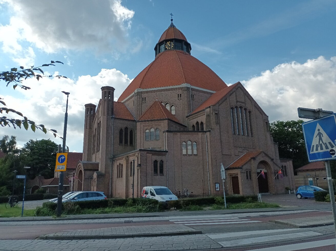 Sint-laurentiuskerk In Dongen-Dongen必去景点