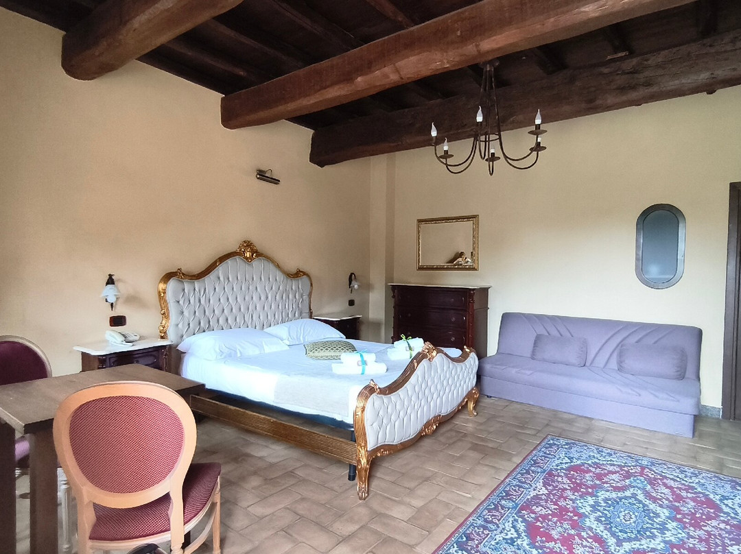 黎莱斯卡斯特隆波齐亚酒店主图