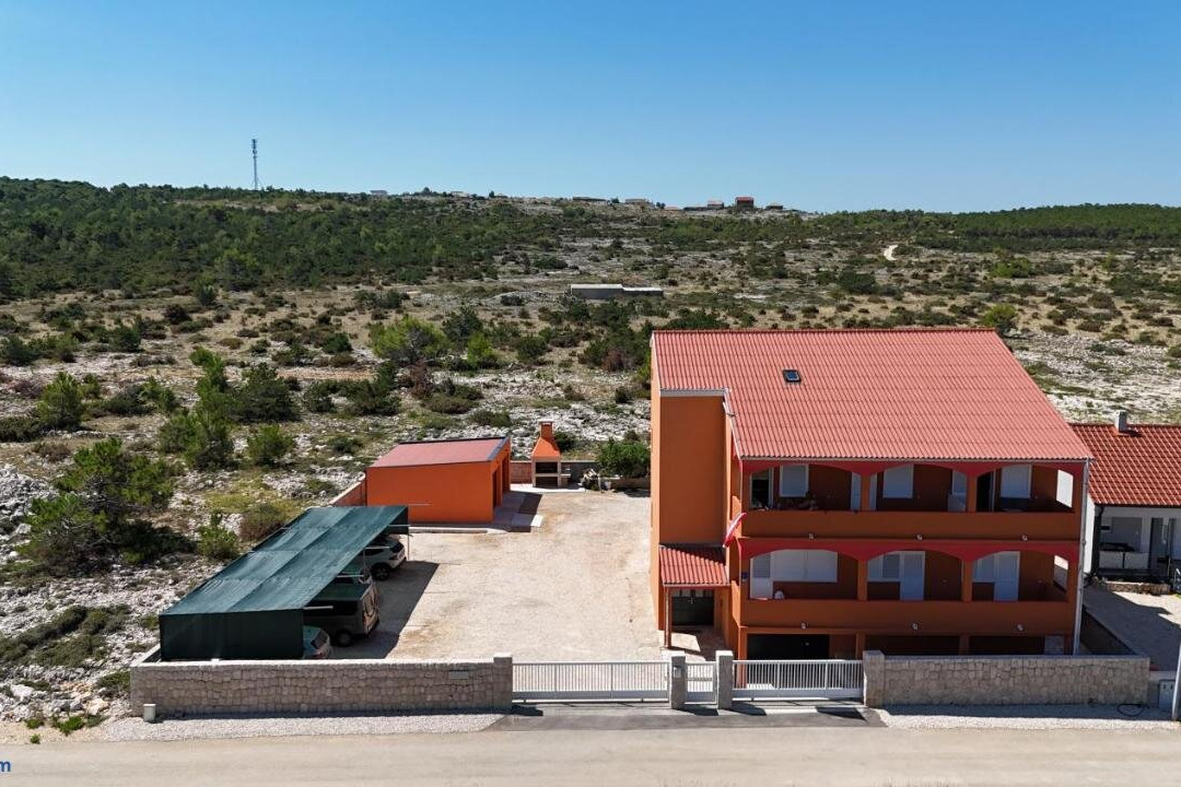 Apartmani Kameni Put
