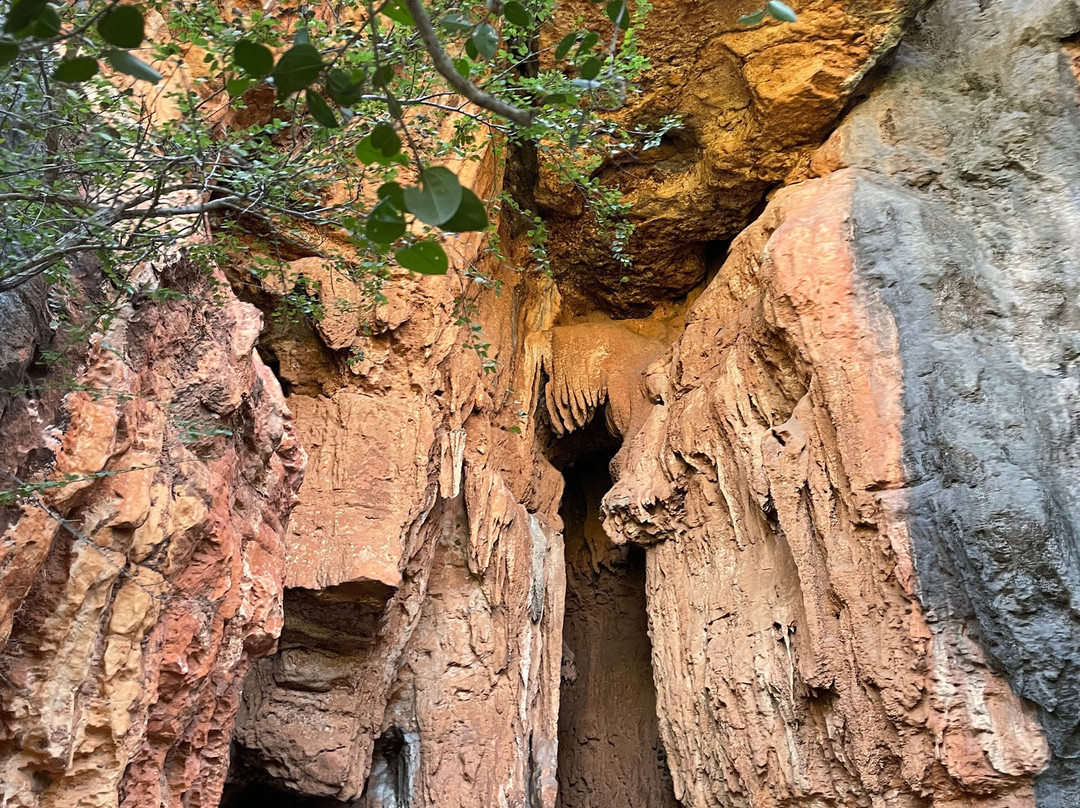 Mimbi Caves-菲茨罗伊克罗辛必去景点