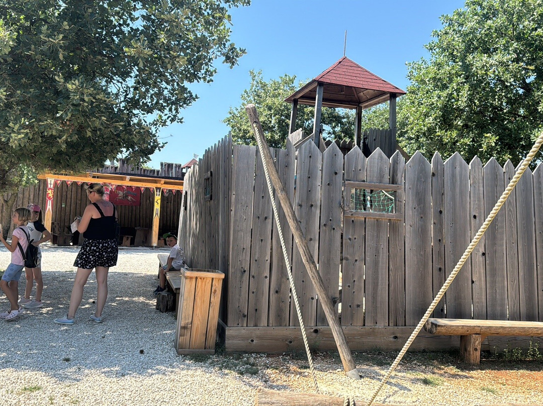 Medieval Theme Park Sanc. Michael-Svetvincenat必去景点