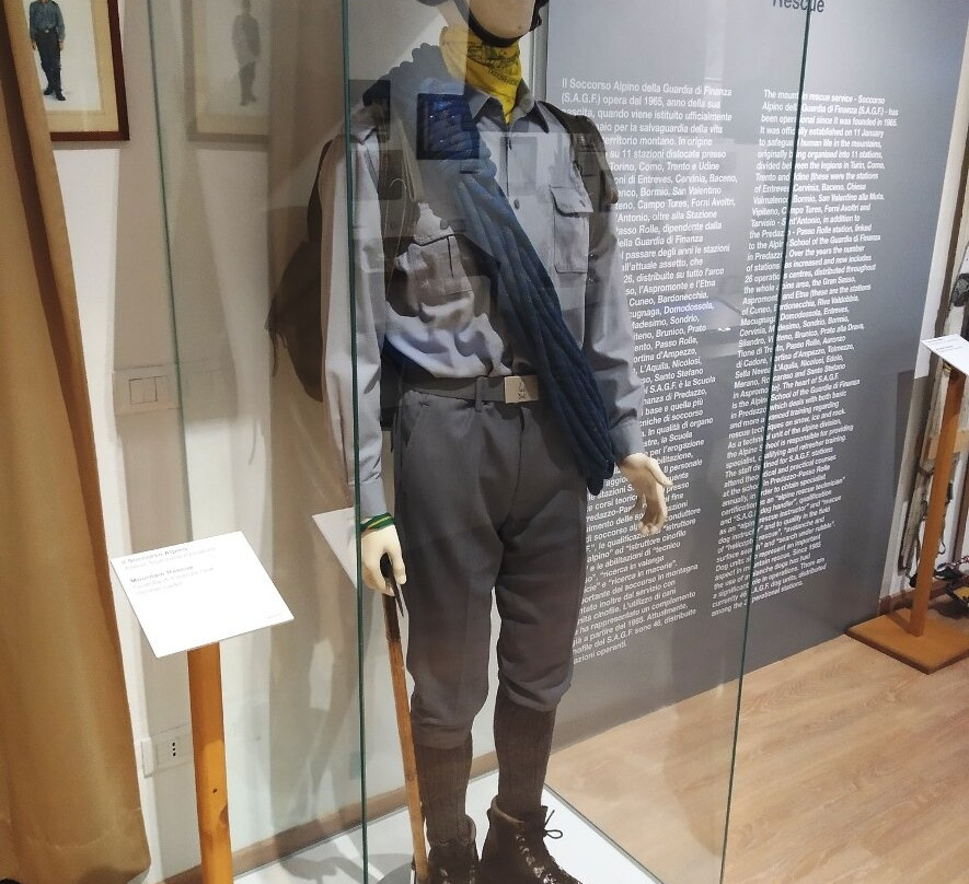 Museo della Scuola Alpina della Guardia di Finanza-普雷达佐必去景点