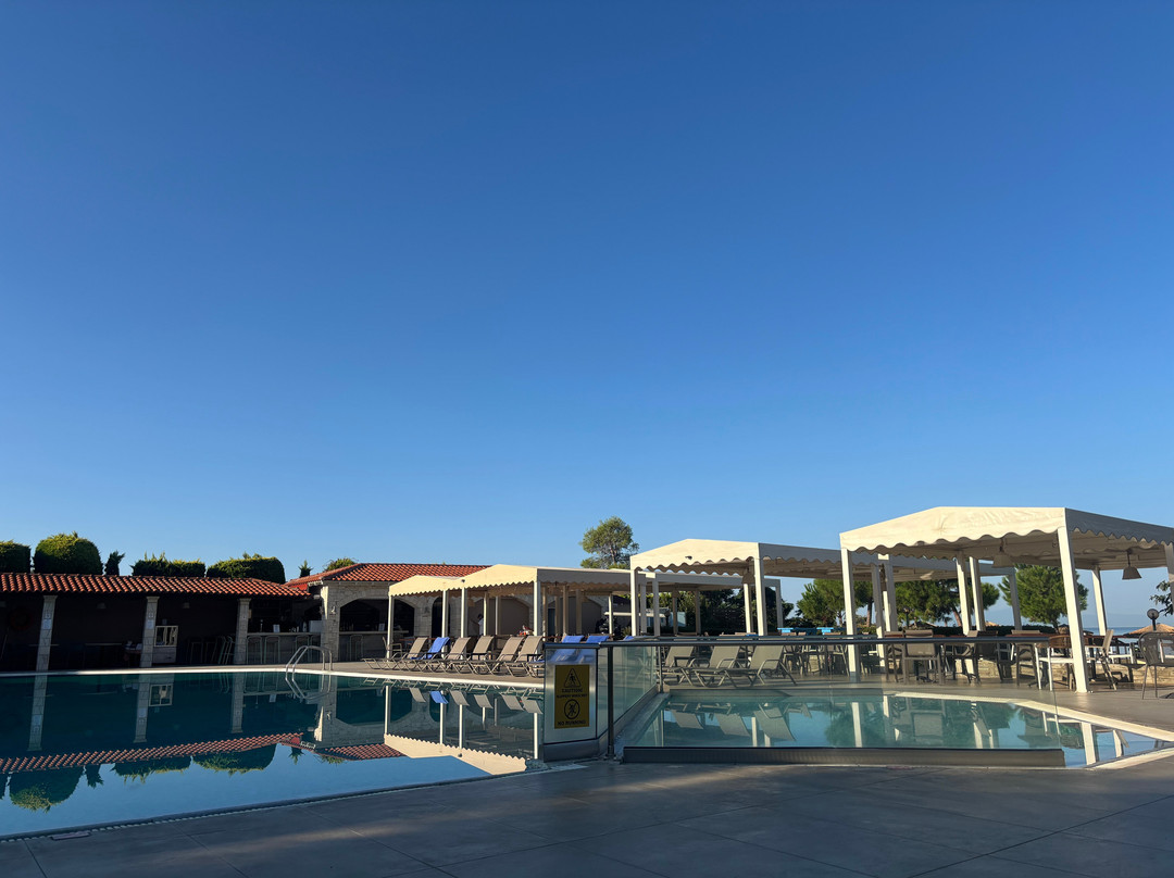 Portes Beach Hotel主图