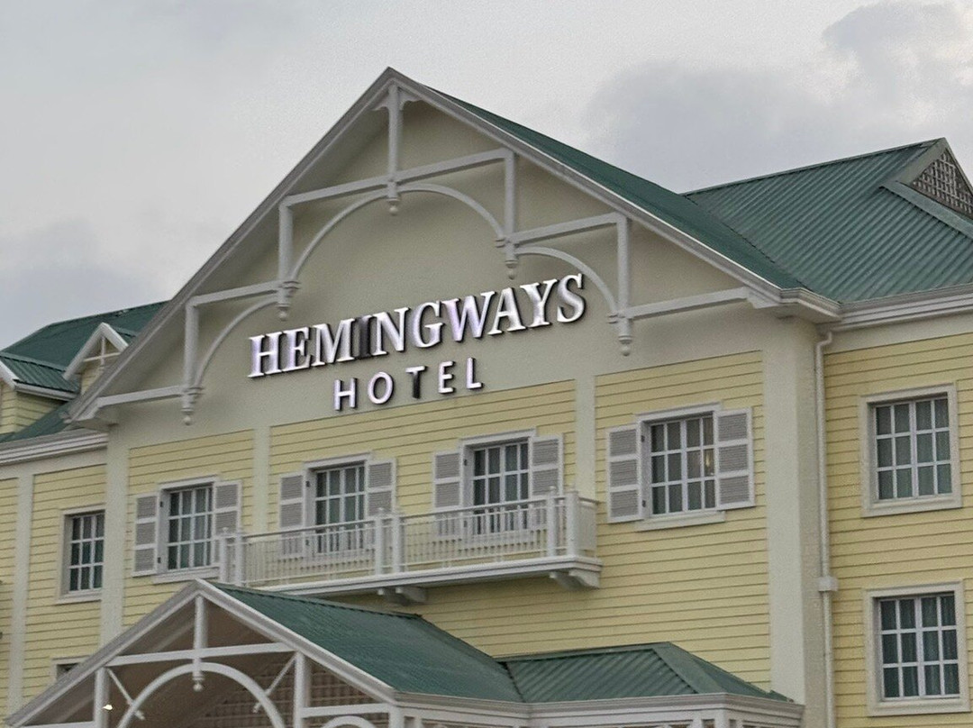 Hemingways Hotel主图
