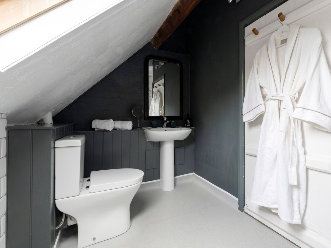 Tisbury酒店住宿-Riverbarn Kitchen and Bed & Breakfast