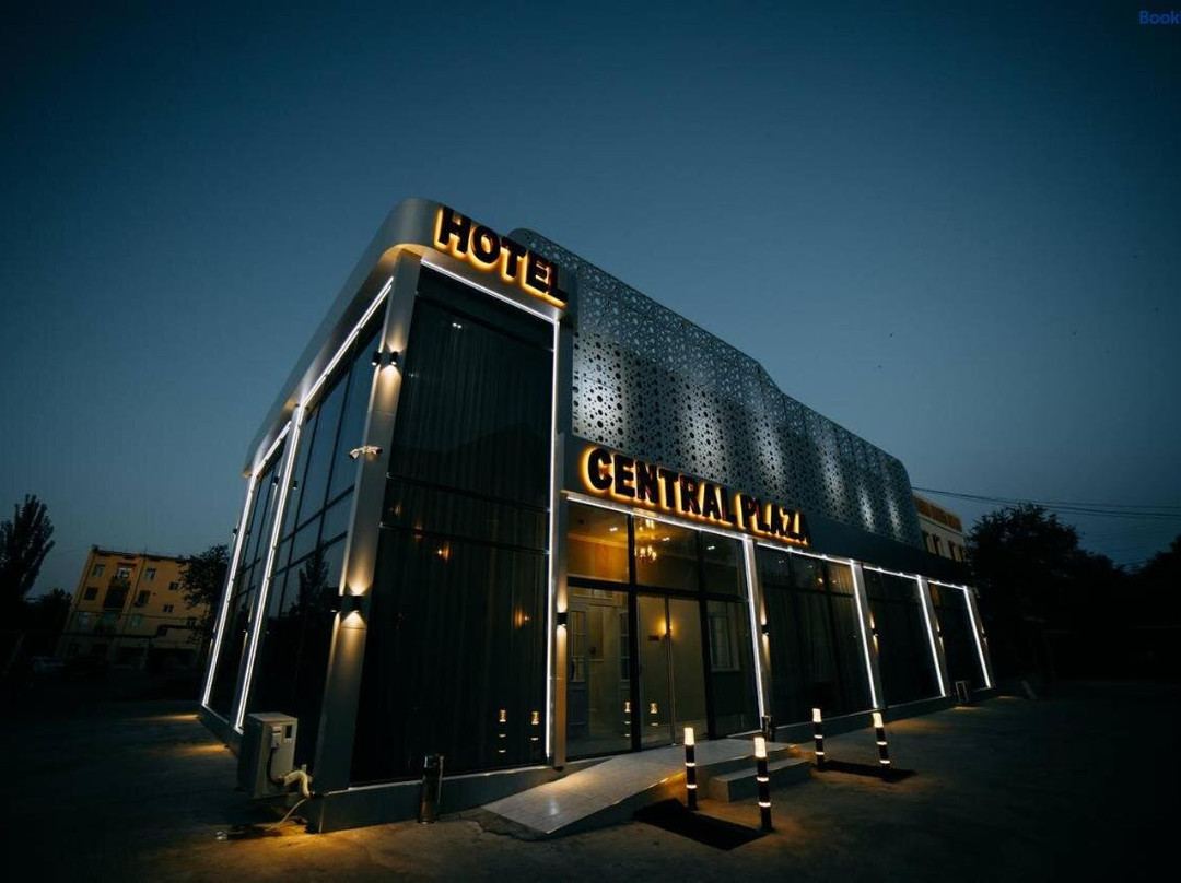 Central Plaza Hotel