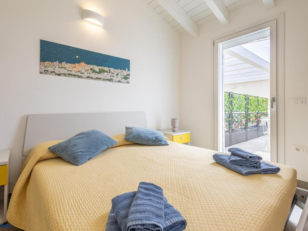 Bcolors Rooms