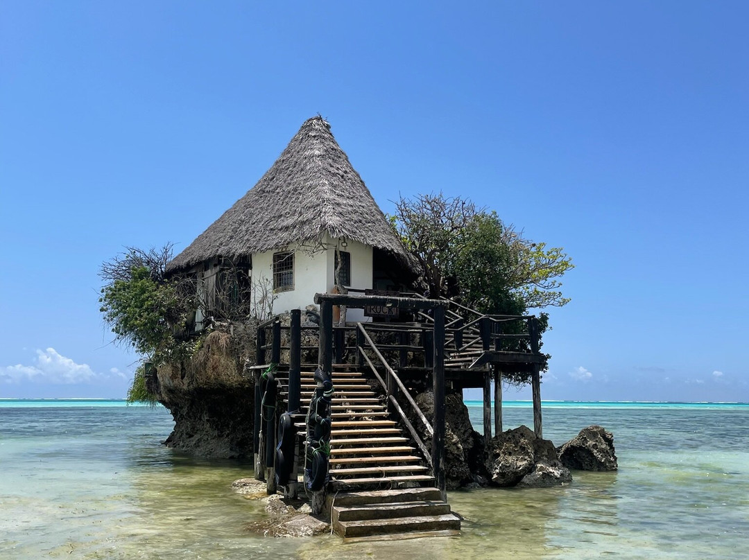 EXPLORER TOURS AND SAFARIS-乌罗阿必去景点