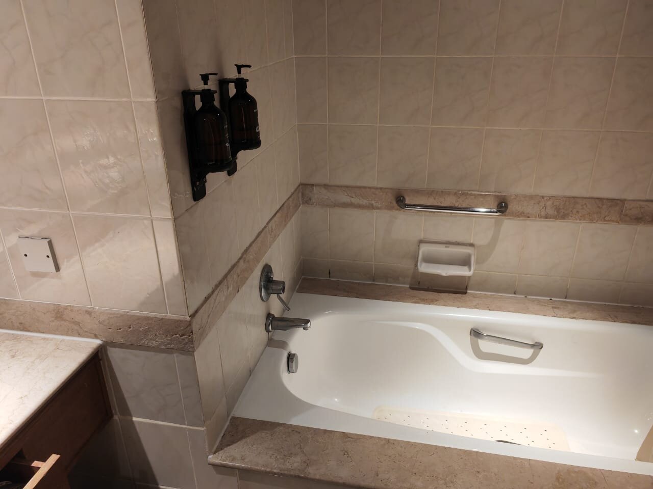 纳闽帝盛君豪酒店-浴室