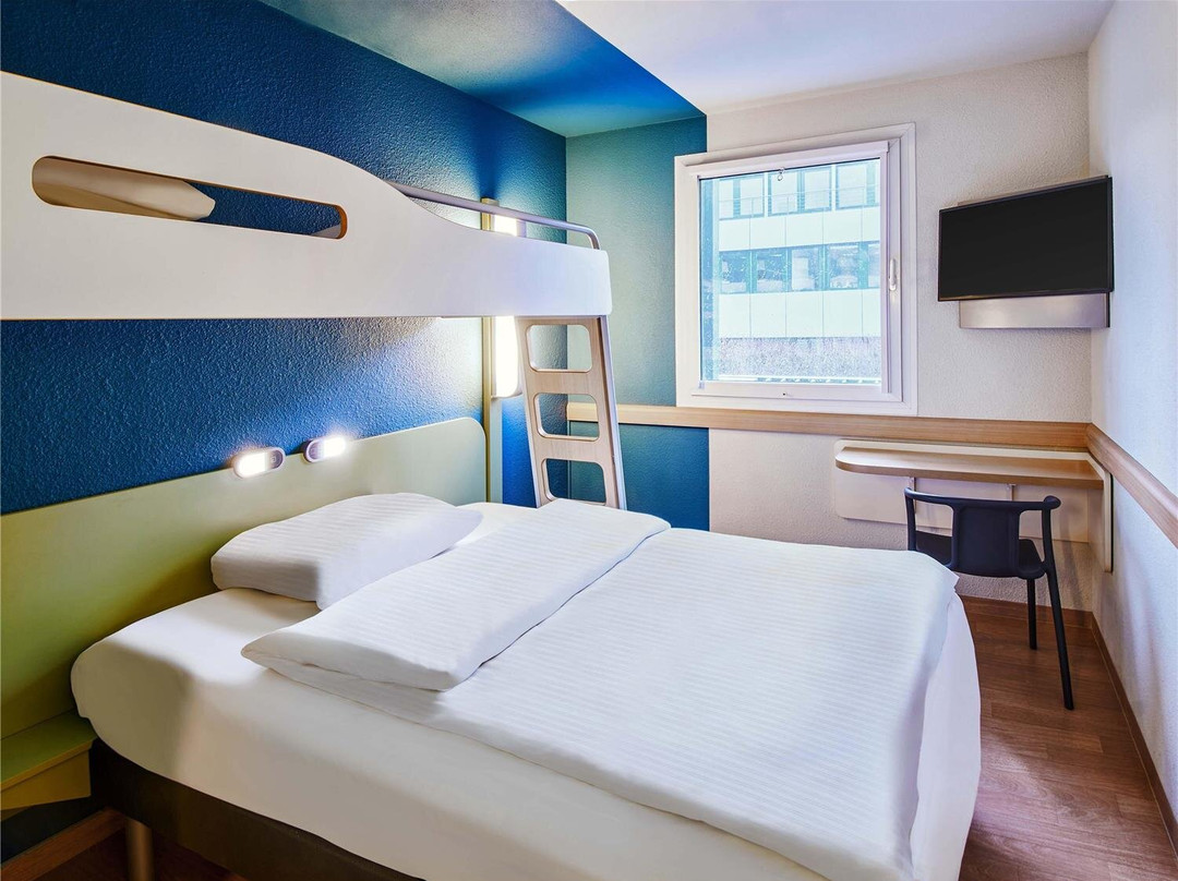 维尔茨堡奥斯特宜必思快捷酒店主图