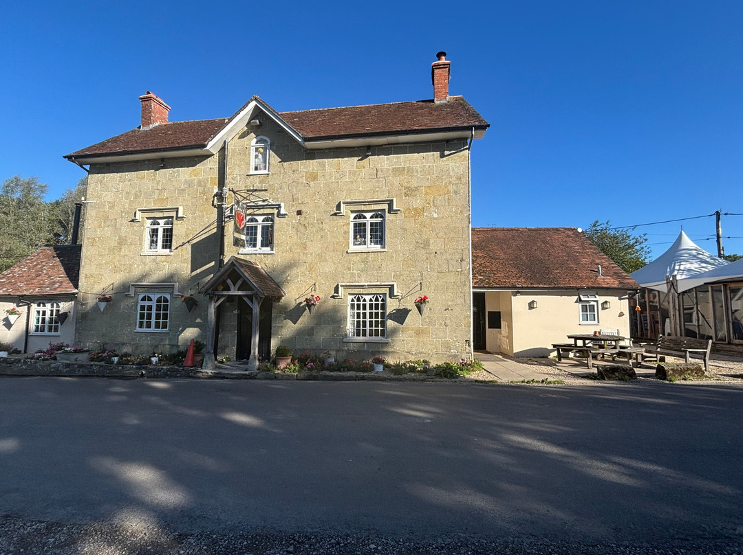 The Benett Arms - Semley主图