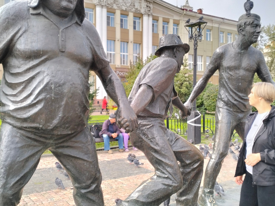 莱昂奈德.盖带雕塑-伊尔库茨克必去景点
