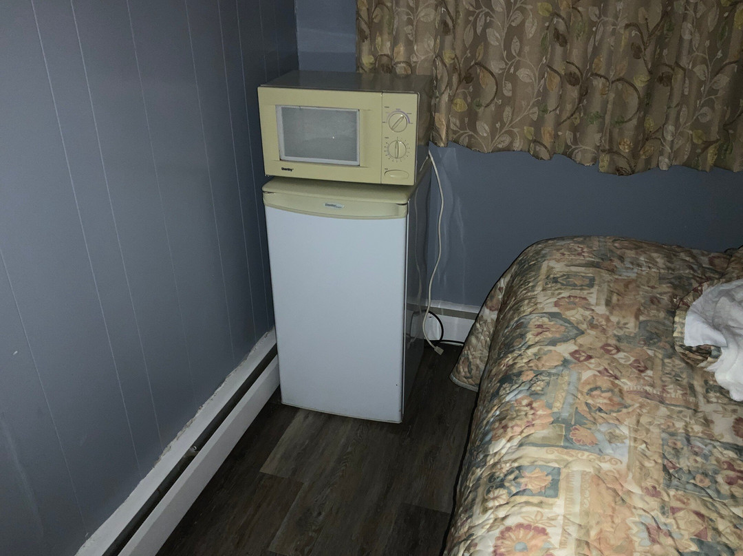 Hillside Motel主图