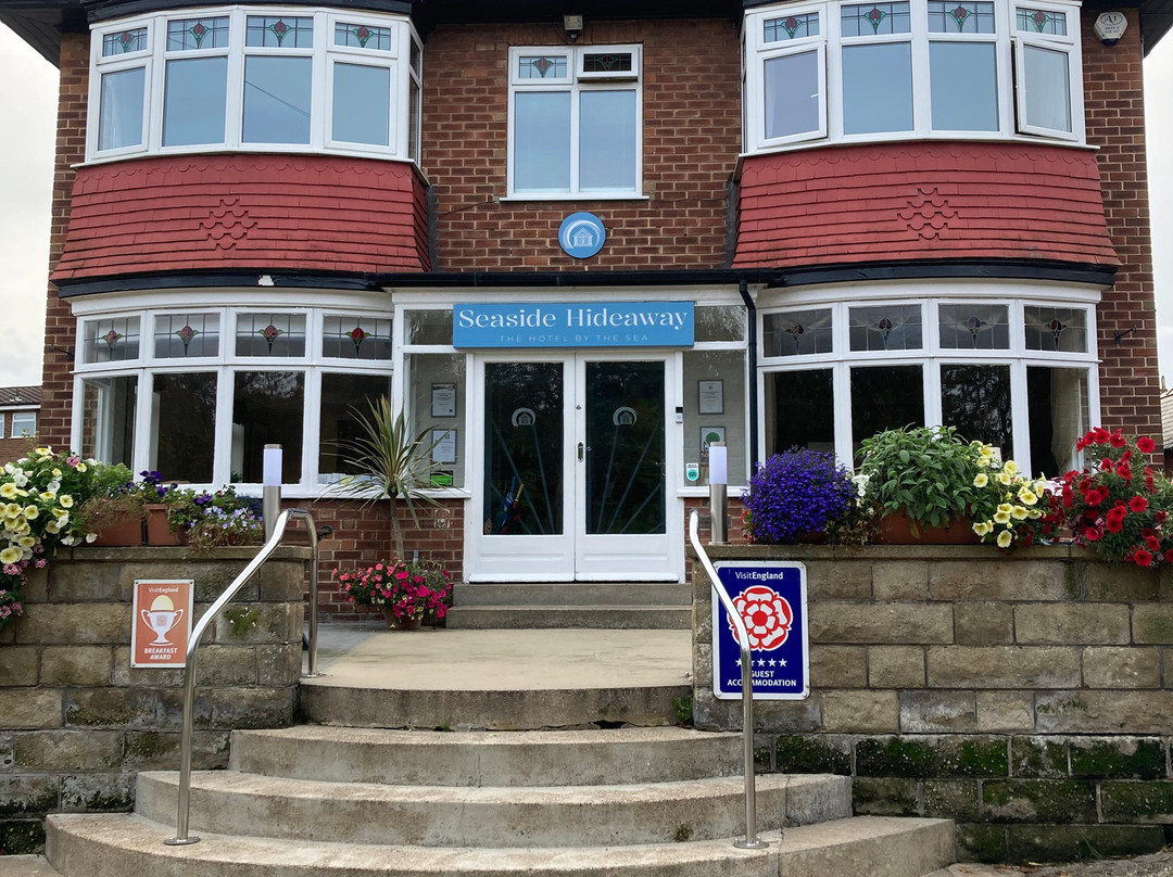 Alexander Hotel - Seaside Hideaway主图