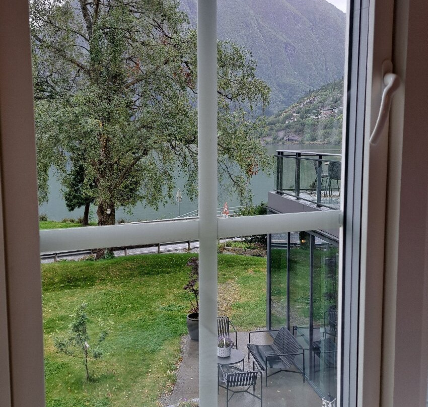 Trolltunga Hotel主图