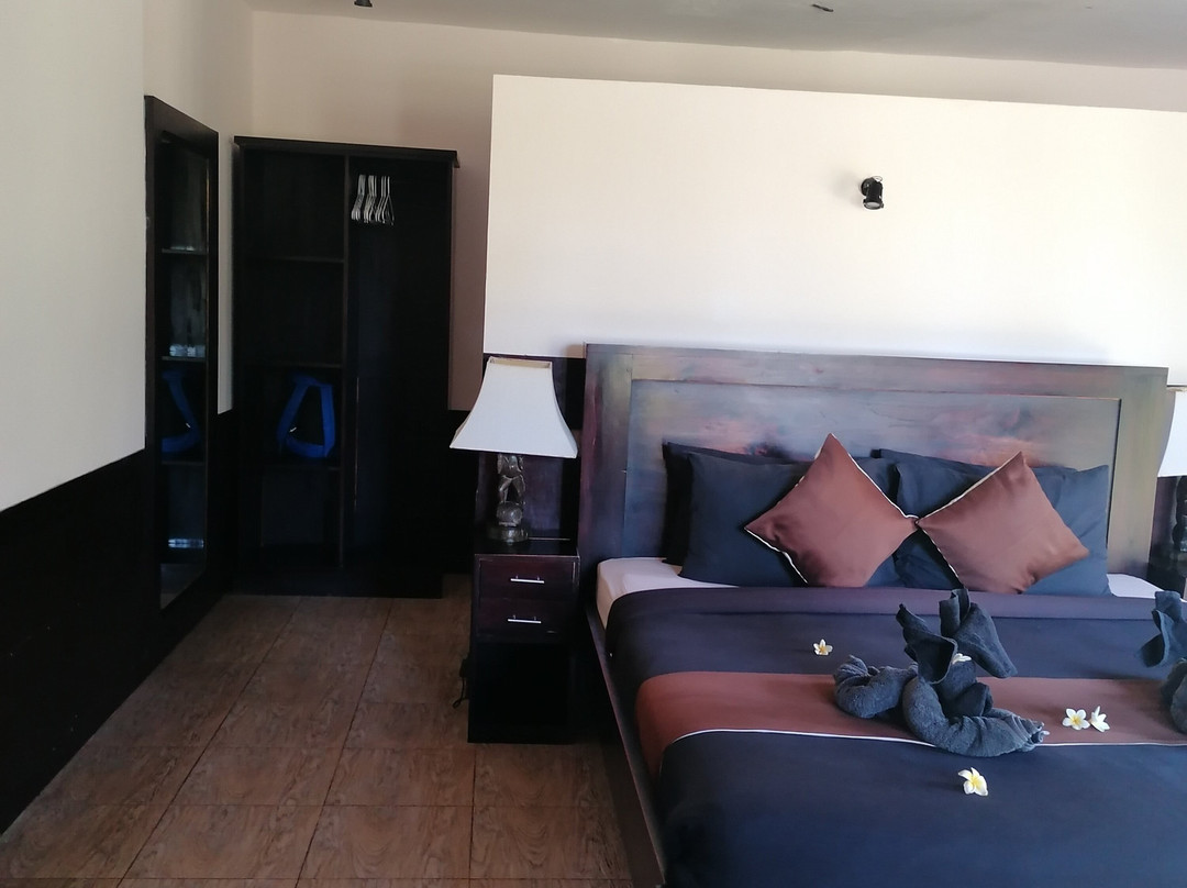 帕达瓦假日公园主图