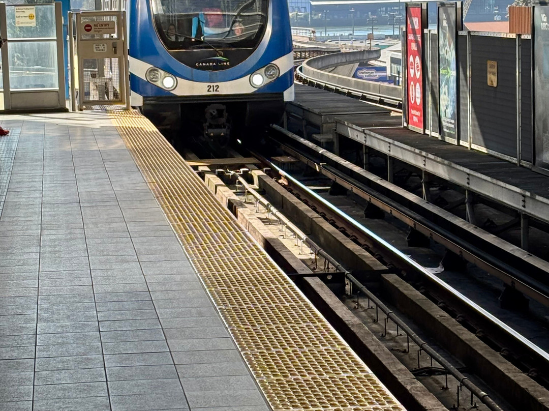 Canada Line-温哥华必去景点