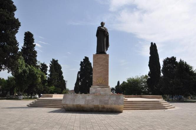 Hazi Aslanov Park