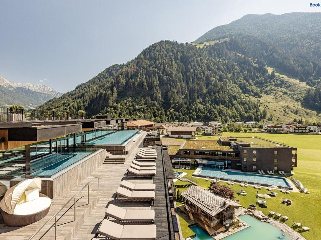 Alpine Luxury SPA Resort Schwarzenstein