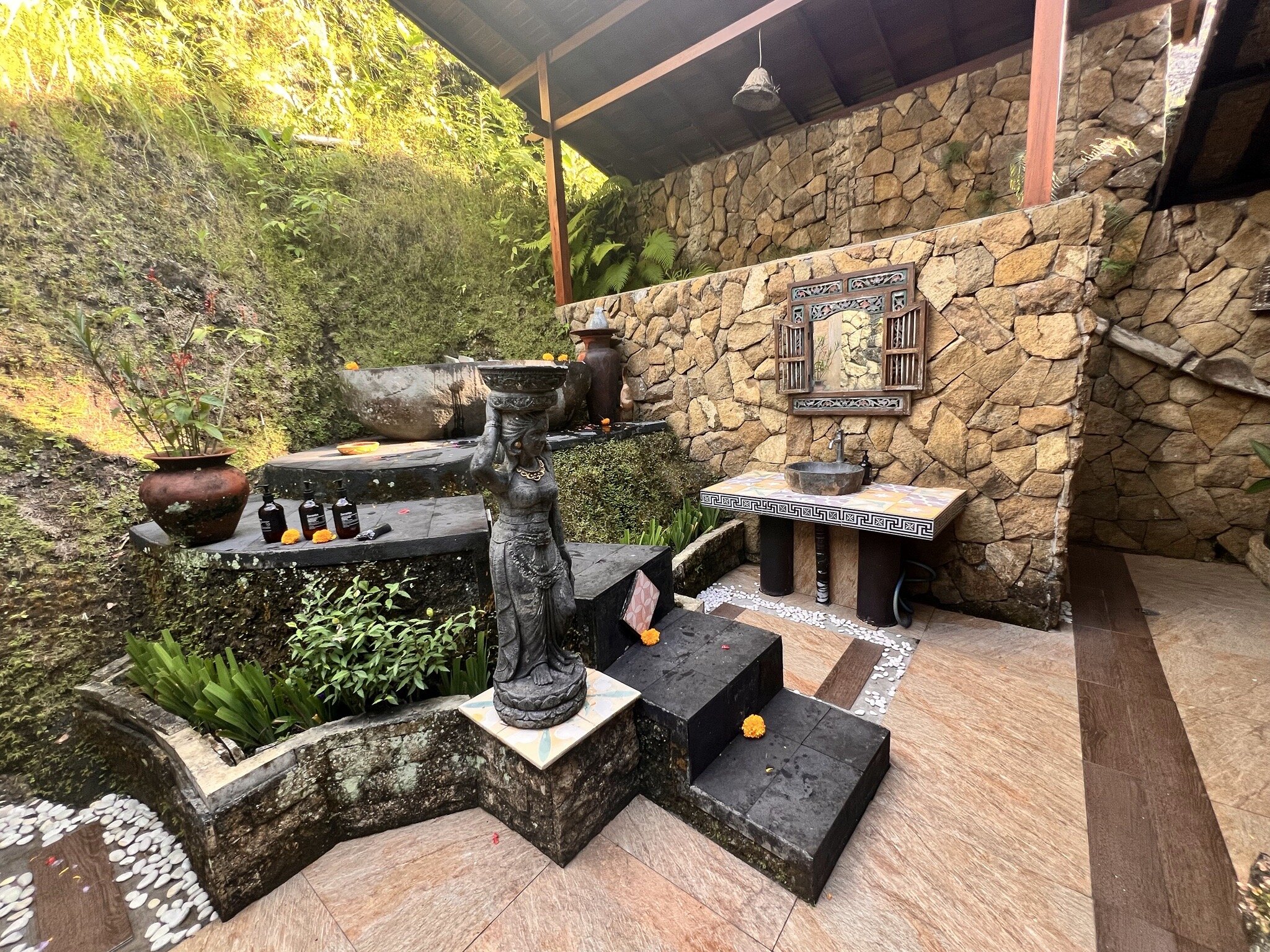 Surya Shanti Villa-官方