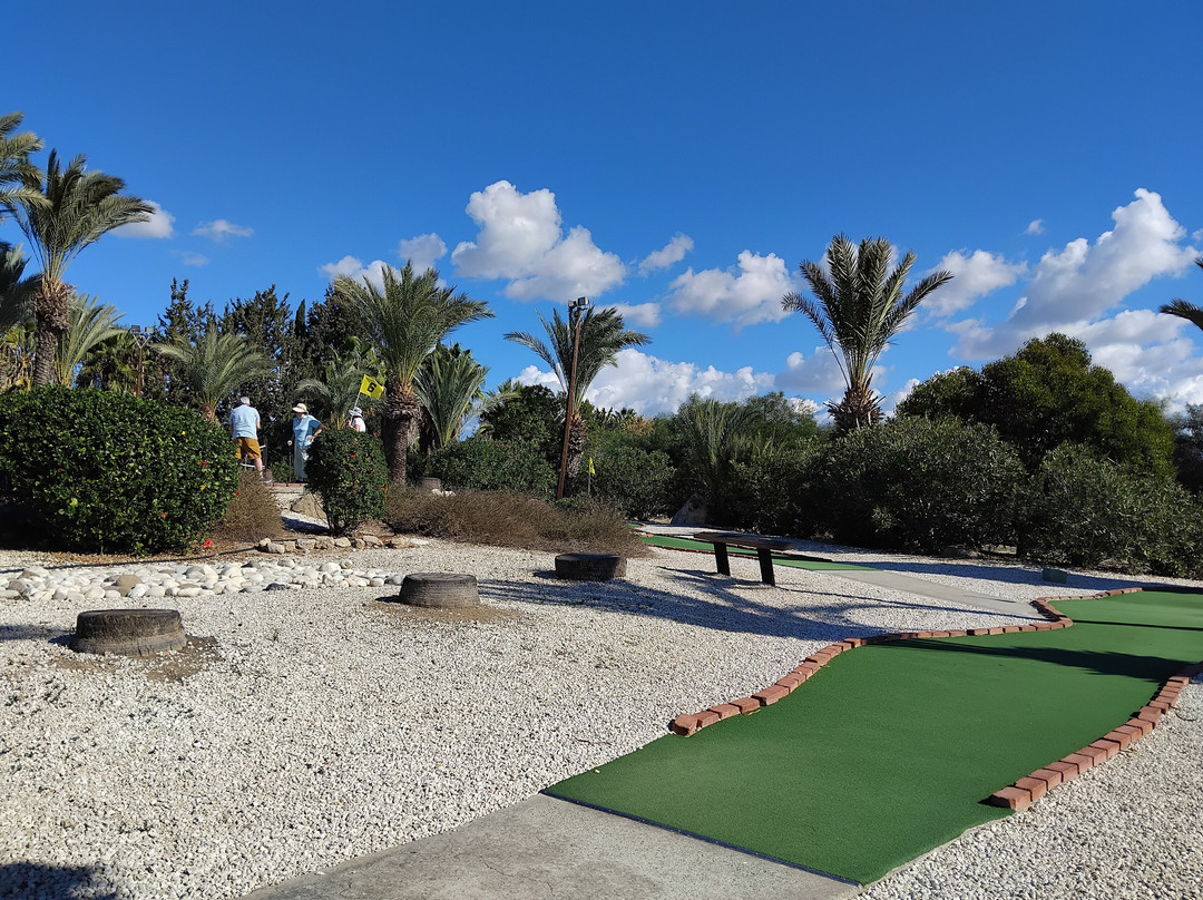 Island Cove Adventure Mini Golf-Geroskipou必去景点