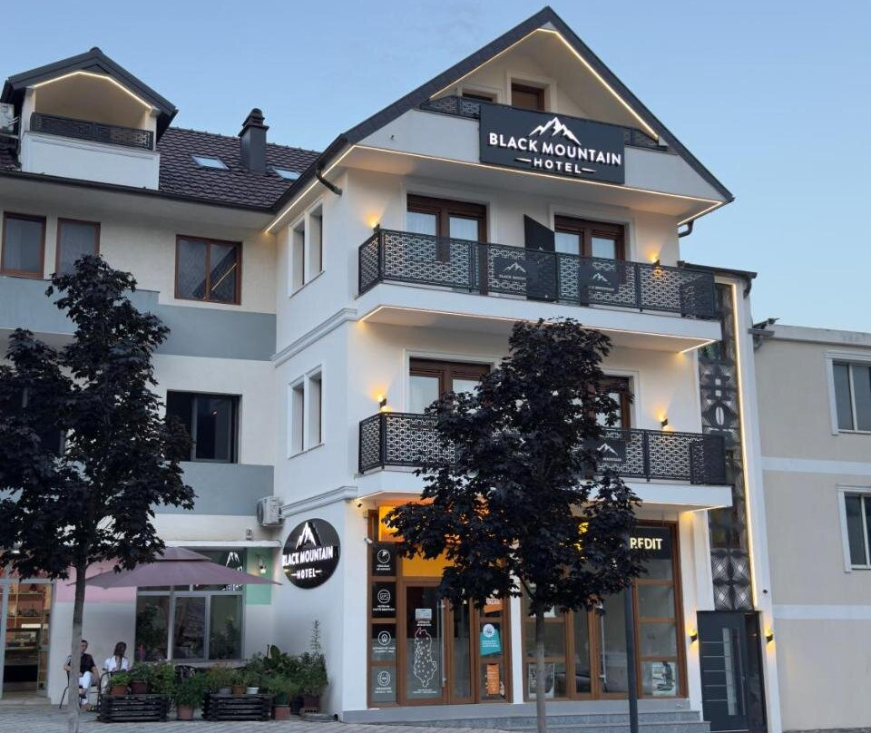 Blackmountain Hotel