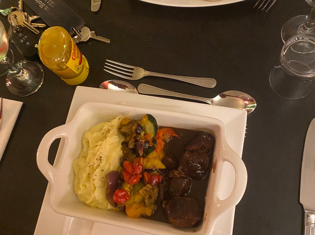 克拉弗顿别墅酒店主图