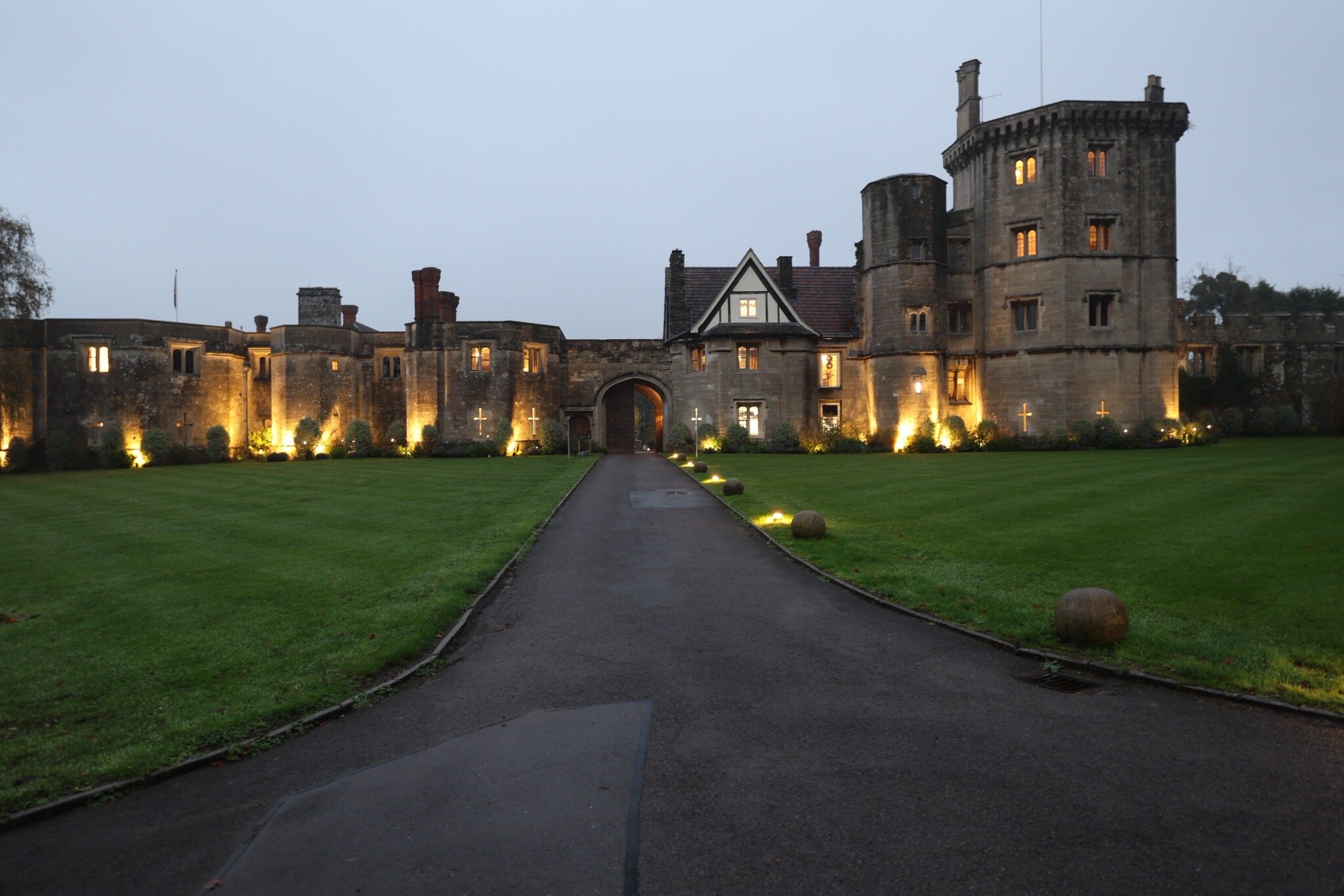 桑波利城堡酒店-官方