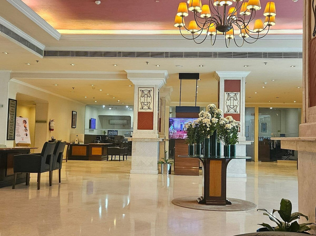 The Piccadily Lucknow主图