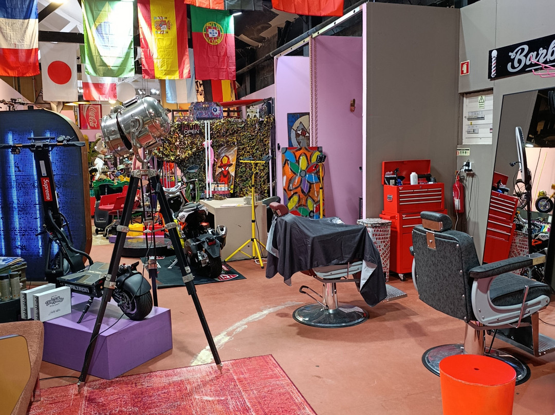 ZN Market Fashion Outlet-马托西纽什必去景点