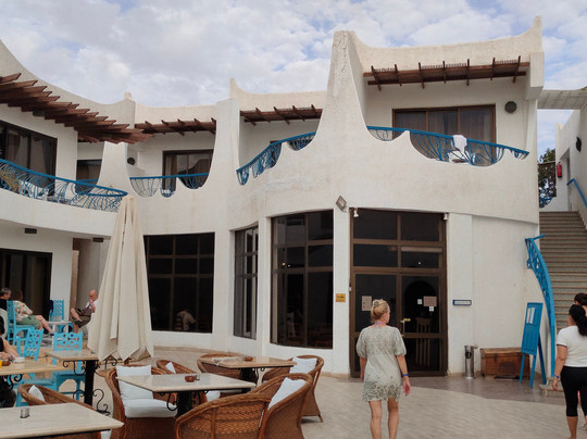 Turquoise Beach Hotel主图