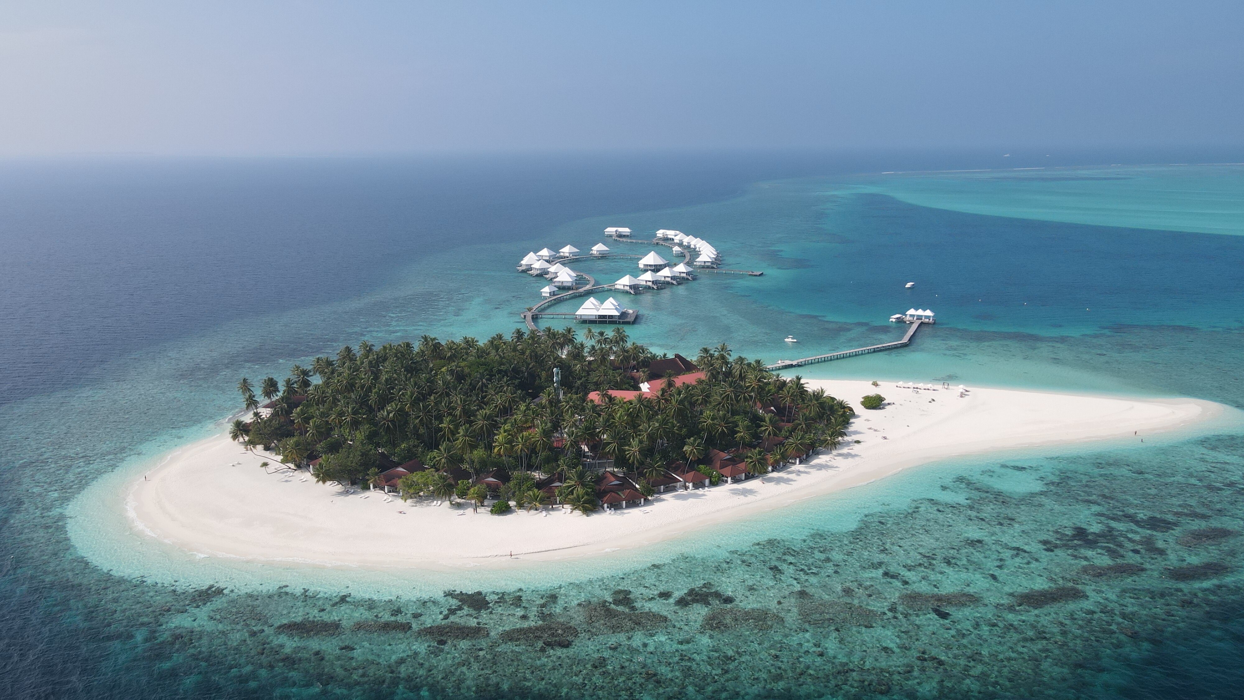 钻石岛泰达富士海滩和水上别墅酒店-官方