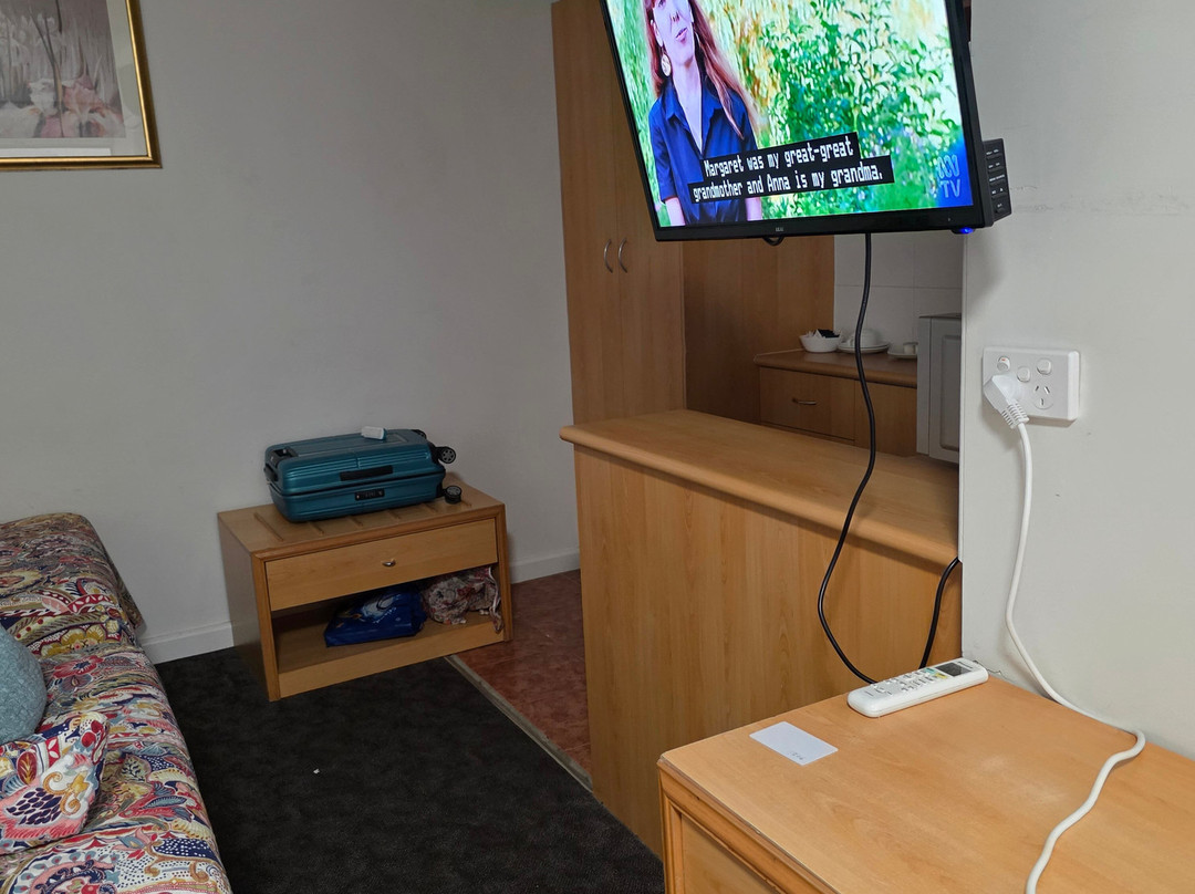 Edgecliff Lodge Motel主图