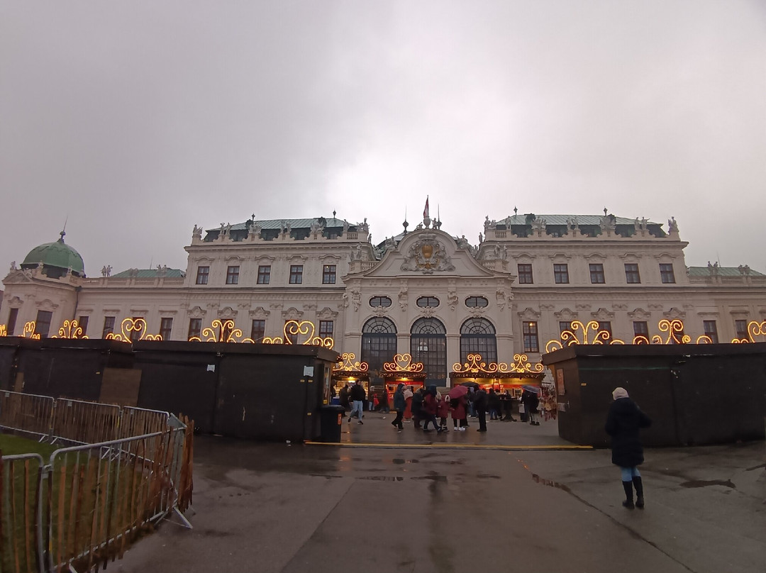 Belvedere Christmas market-维也纳必去景点