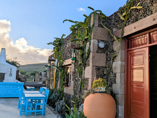 Wine Tours Lanzarote-卡门港必去景点