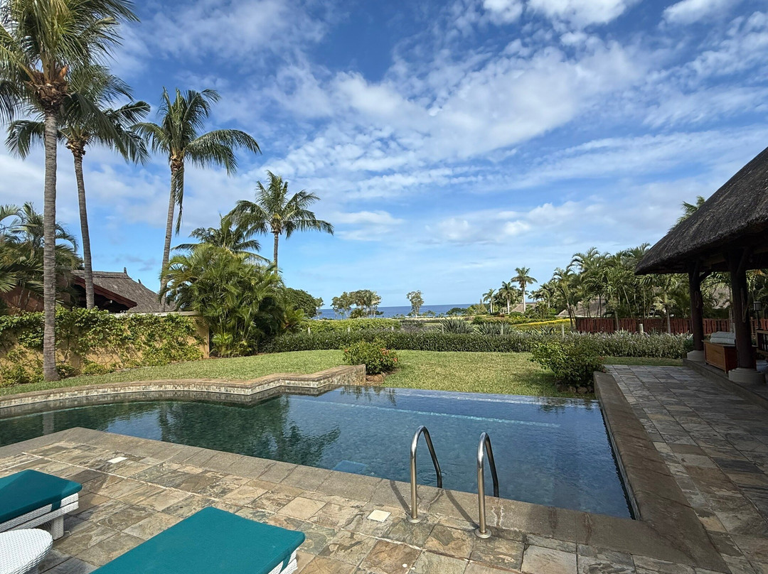 爱必浓毛里求斯度假村酒店主图