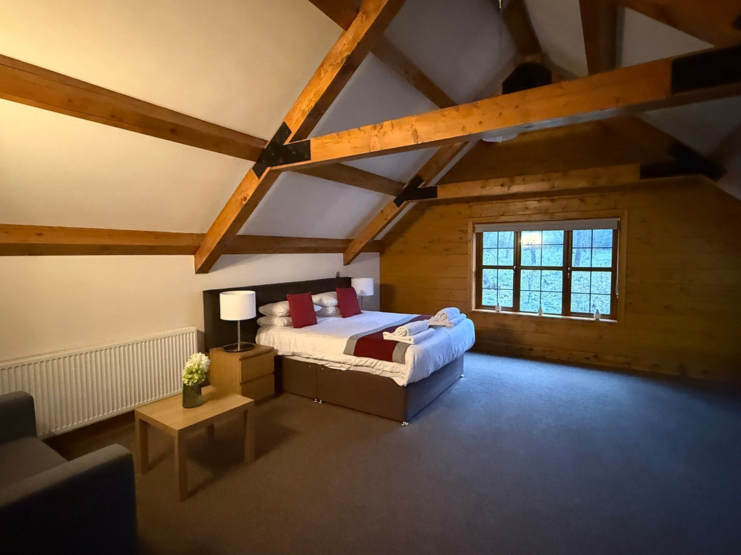 Redbrick Woodland Lodges主图