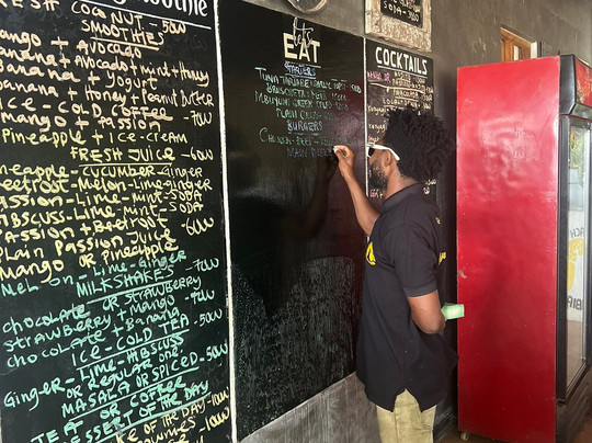 穆布芋泥沙滩酒店主图