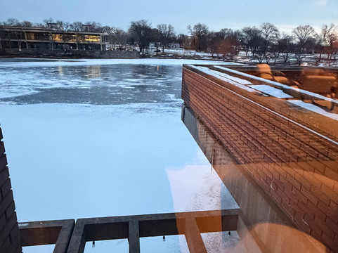 麦当劳坎帕斯凯悦酒店主图