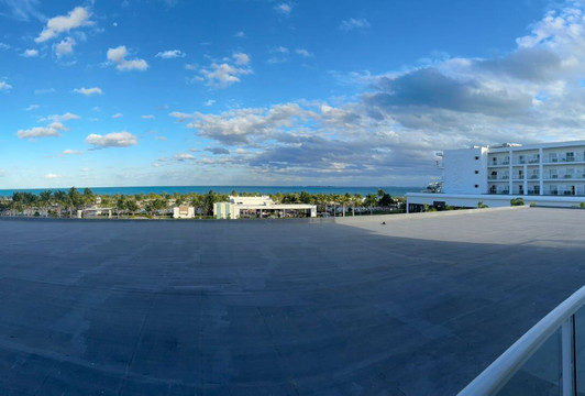 拉丁裔里乌酒店-限成人-全包主图